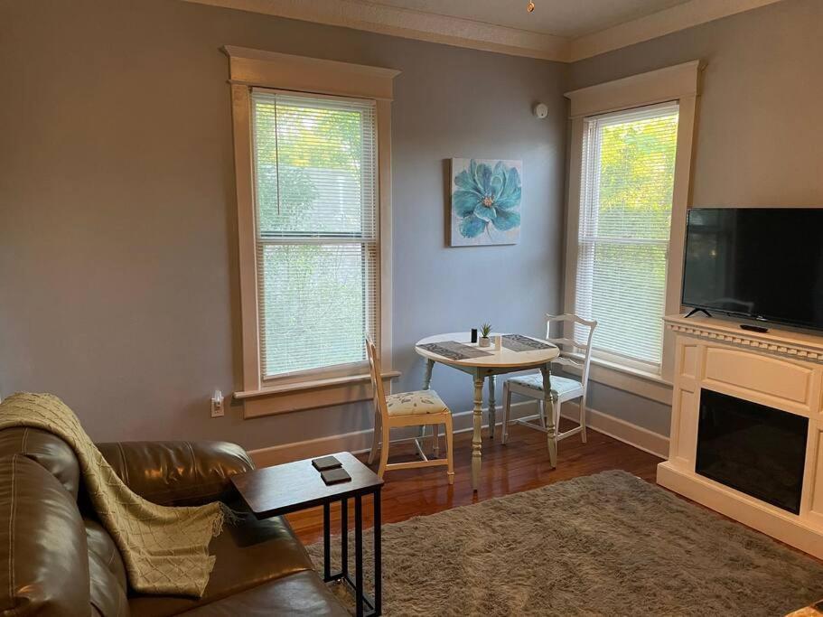 Tuscawilla A, Apt In Historic Downtown, Two Bed Two Bath 奥卡拉 外观 照片
